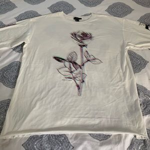 Forever21 Men’s White Trippy Longe Sleeve Tee